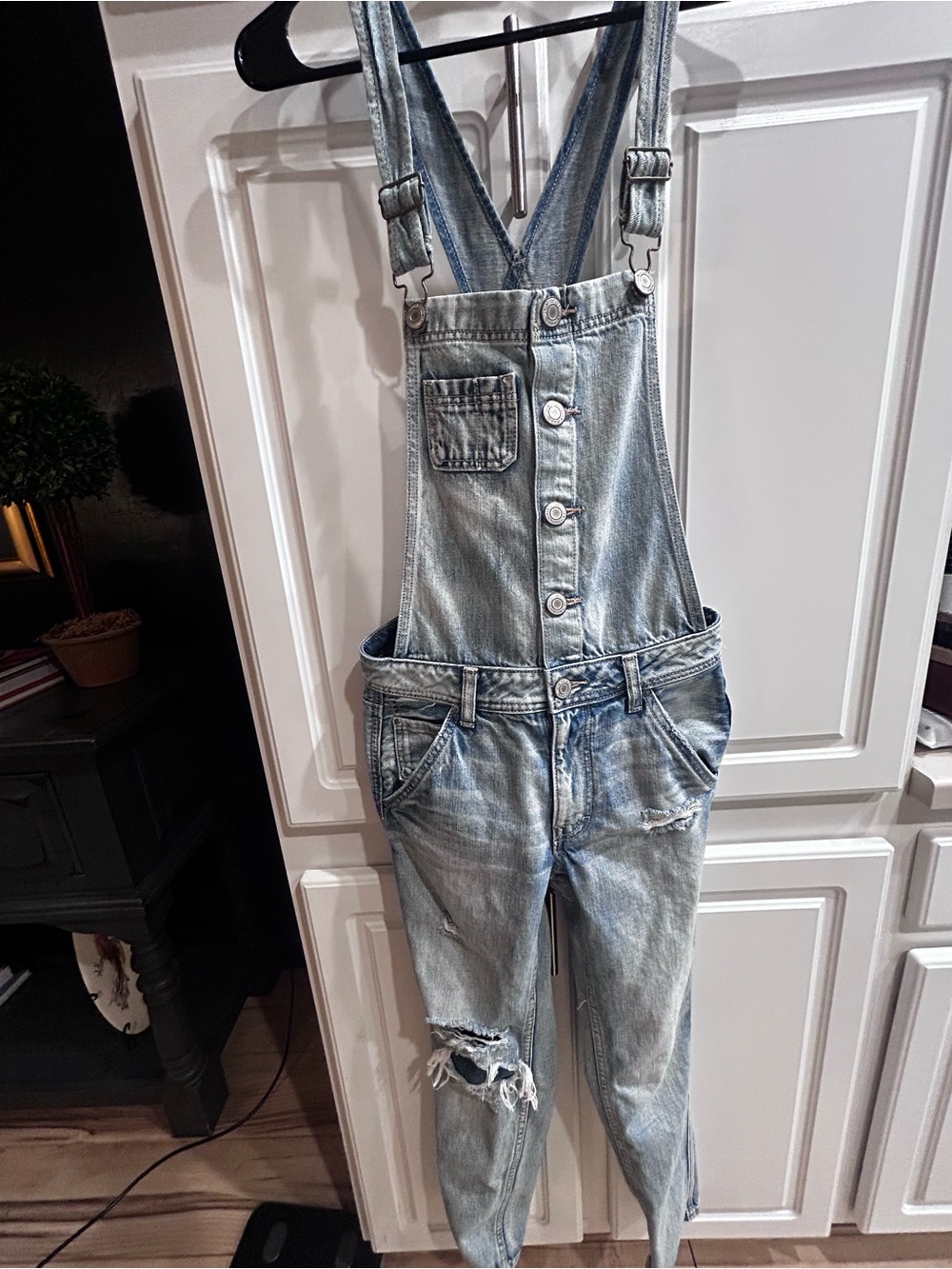 American Eagle Outfitters overalls Blue Denim Jeans with Brown Leather Patch